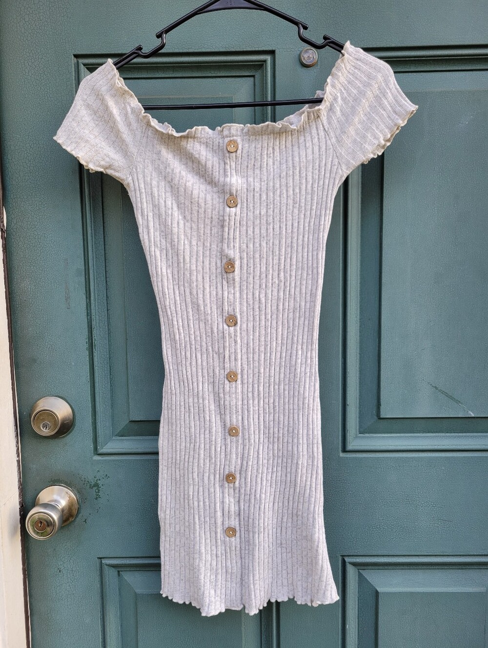 Love Tree Women's L Gray Ribbed Off-Shoulder Button-Front Mini iDress